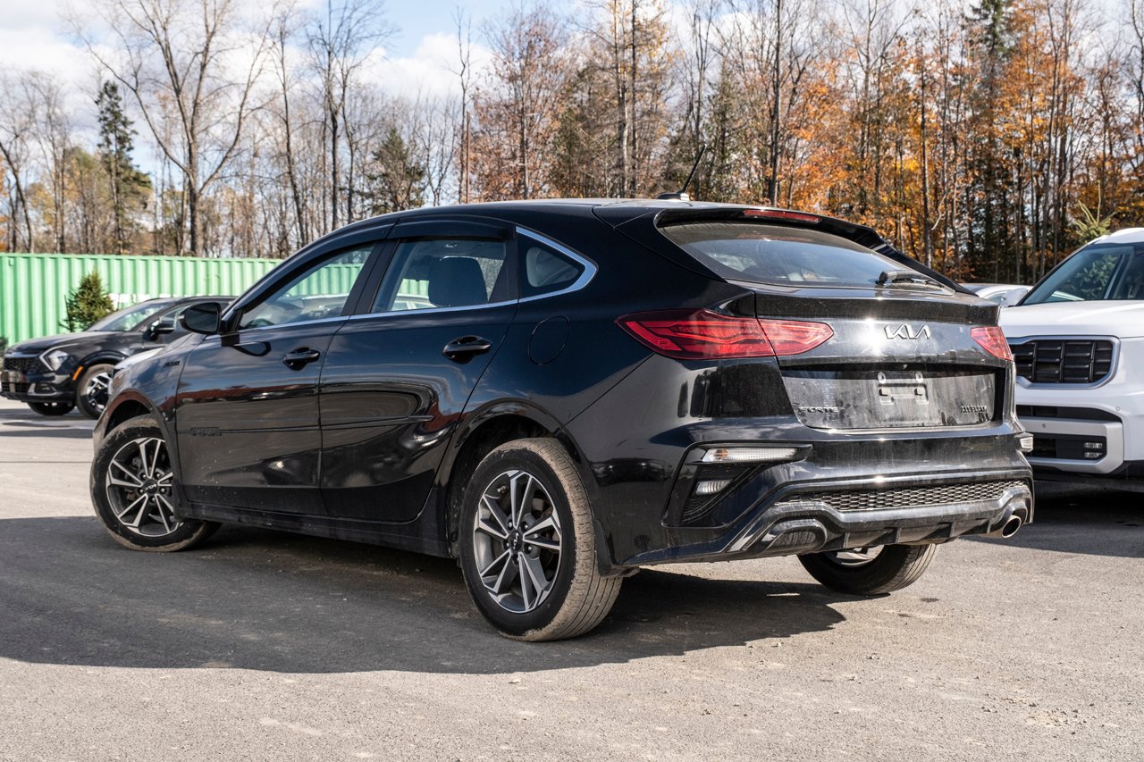Kia Forte5 2023 Noir Gatineau - photo #3
