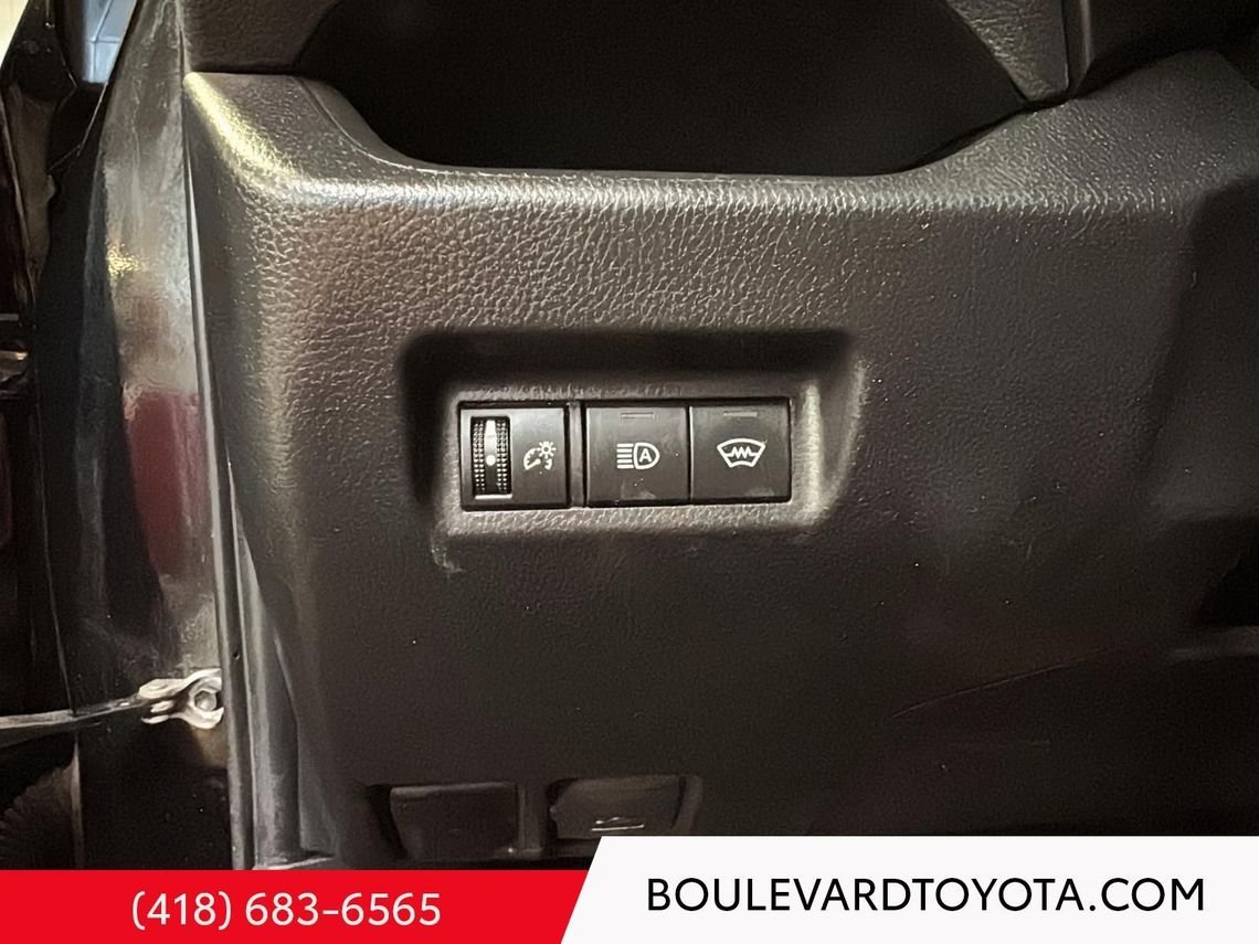 2024 Toyota RAV4 531720-104 | LE Black Québec - photo #12
