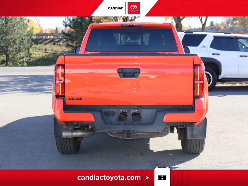 2024 Toyota Tacoma Orange Blainville - photo #8