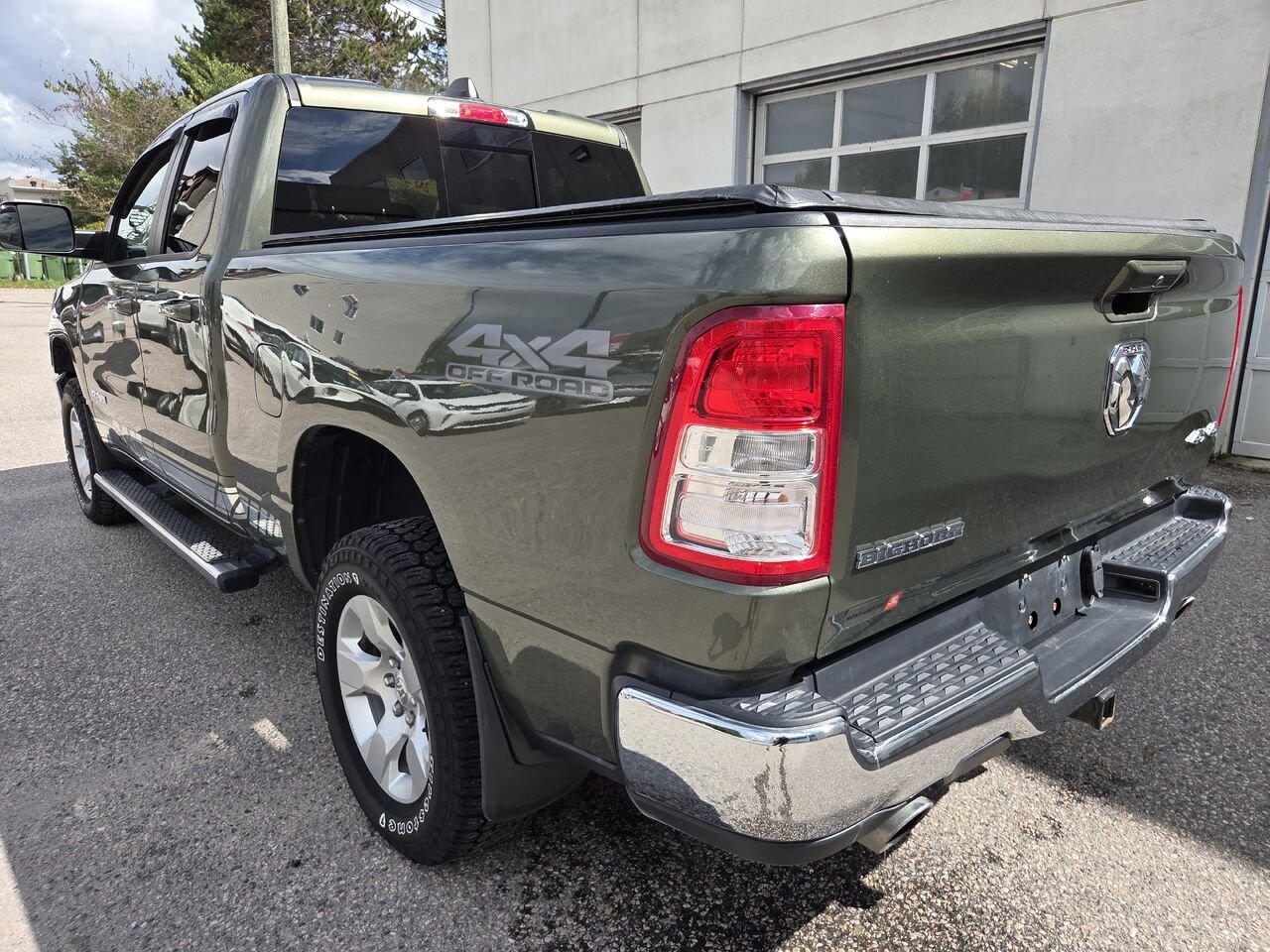 2021 RAM 1500 BIGHORN Green Mont-Laurier - photo #8