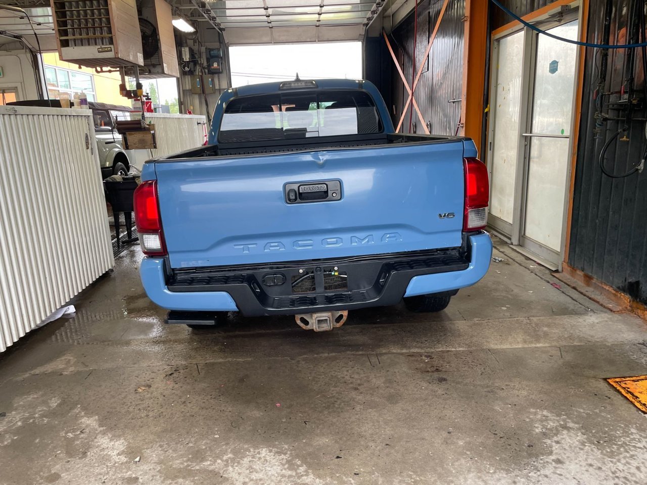 Toyota Tacoma SR5 TRD SPORT 4X4 *TOIT* NAV CUIR SIÈGES CHAUFF 2019 Bleu Saint-Jérôme - photo #8