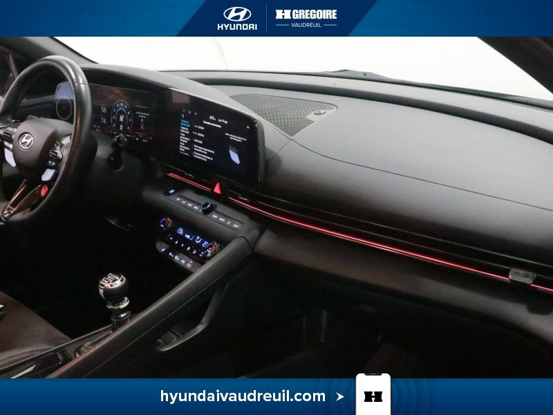 Hyundai Elantra YP225 | Manual 2023 Gris Laval - photo #29