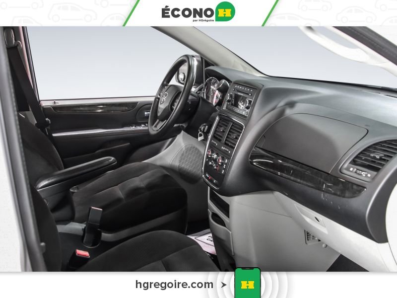 2015 Dodge GR Caravan White Carignan - photo #22