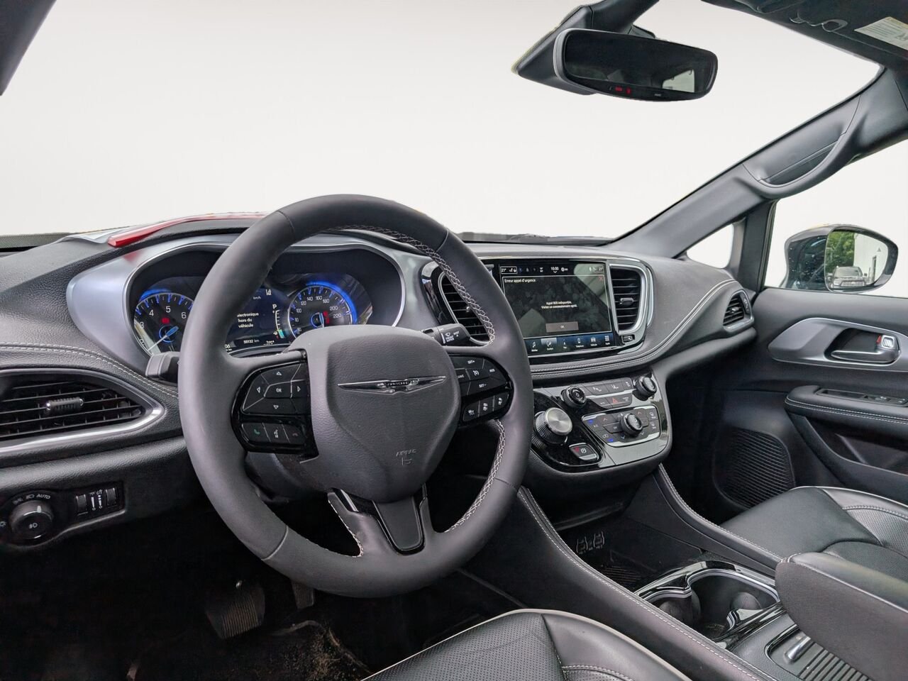 Chrysler Pacifica LIMITED/SIÈGES CHAUFFANTS/TOIT OUVRANT/VOLANT CHAUFFANT/BLUETOOTH/AC BIZONE 2025 Noir Sherbrooke - photo #8