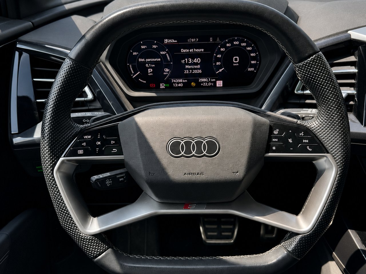 2023 Audi Q4 e-tron Grey Granby - photo #15