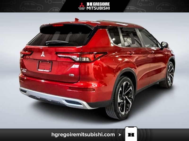 2024 Mitsubishi Outlander Red Saint-Eustache - photo #8