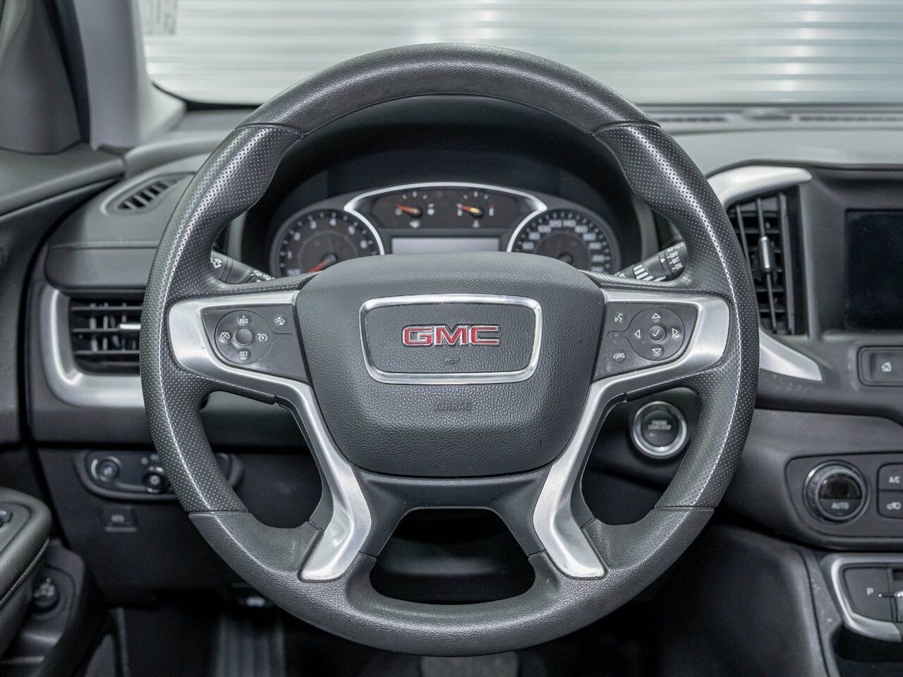 GMC Terrain SLE AWD *SIEGES CHAUF* CARPLAY *GR. SECURITE* USB 2024 Rouge Saint-Jérôme - photo #13