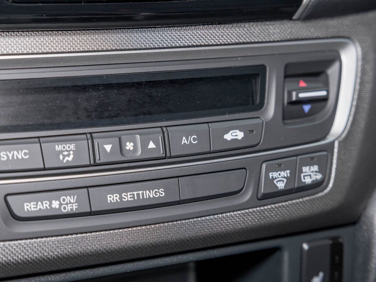 Honda Ridgeline SPORT V6 AWD *TOIT* CARPLAY *SIEGES / VOLANT CHAUF 2023 Blanc Saint-Jérôme - photo #21