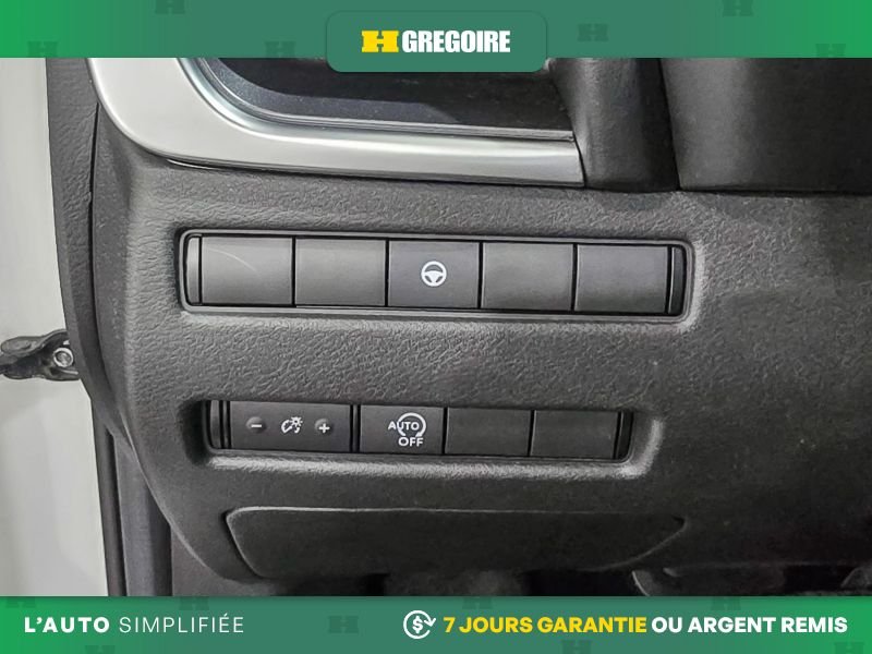 Nissan Rogue 823807 | SV TOIT AWD CARPLAY A PARTIR DE 2.99% 2023 Blanc Laval - photo #17