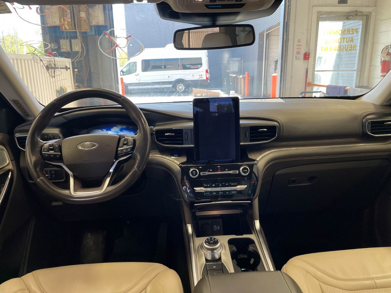 Ford Explorer PLATINUM AWD *TOIT NAV CUIR SIÈGES VENT CAM360 B&O 2021 Rouge Saint-Jérôme - photo #12
