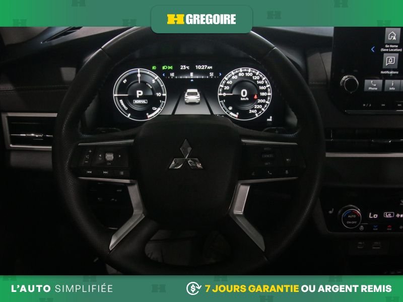 2025 Mitsubishi Outlander White Blainville - photo #18