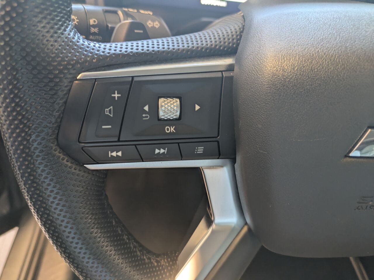 2023 Mitsubishi Outlander Grey Gatineau - photo #6
