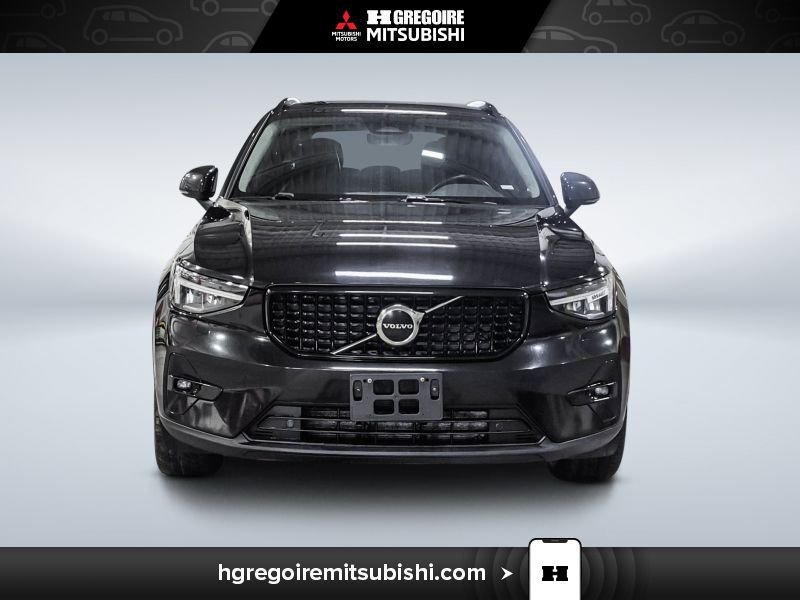 2023 Volvo XC40 2023 Black
