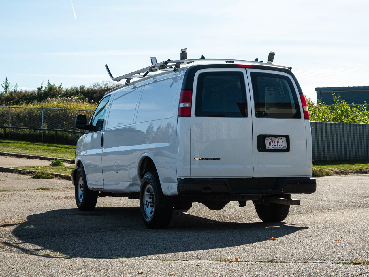 2017 Chevrolet Express Cargo Van RWD 2500 135 White Sherwood Park - photo #11