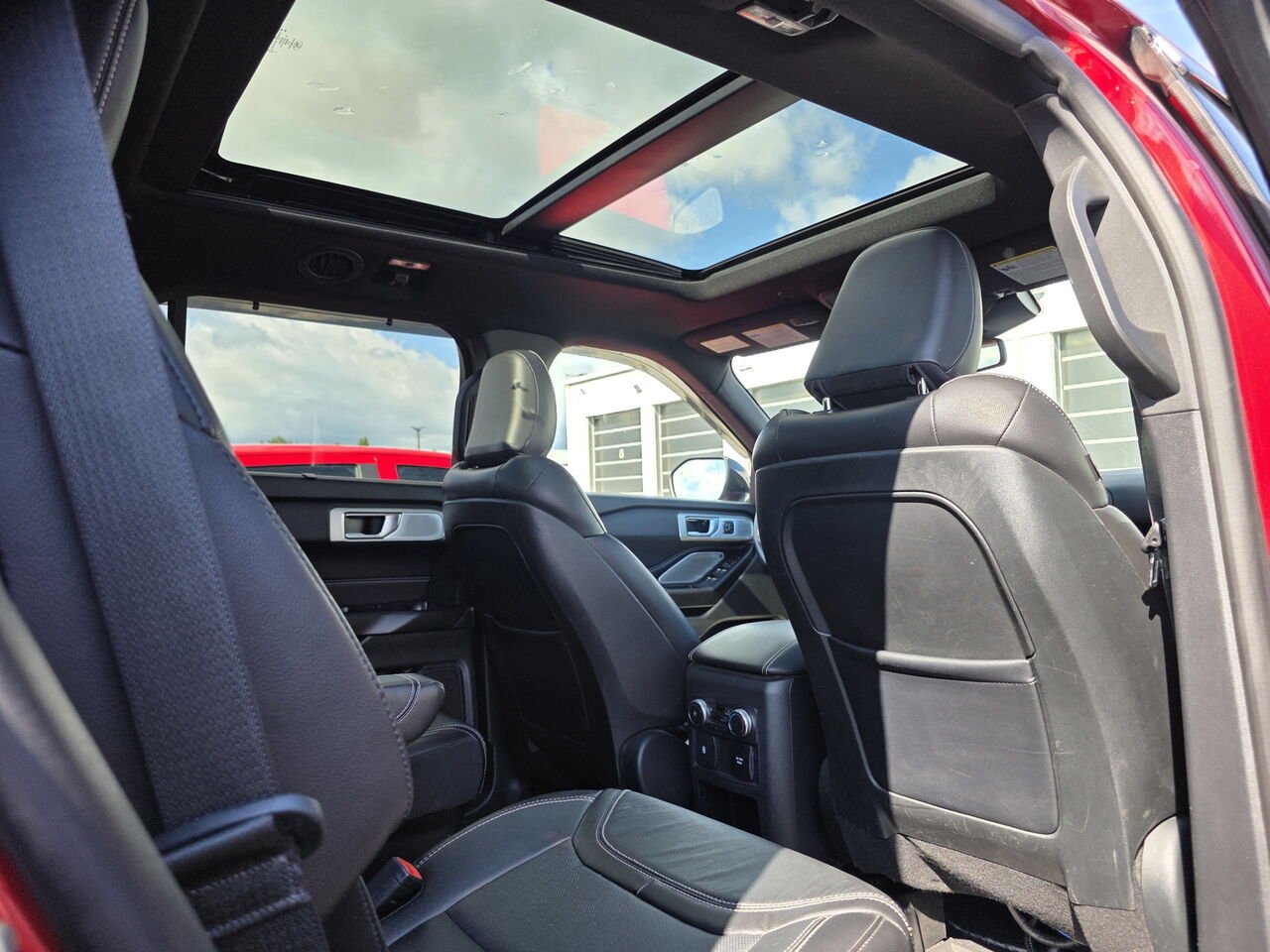 2020 Ford Explorer ST Red Rouyn-Noranda - photo #45