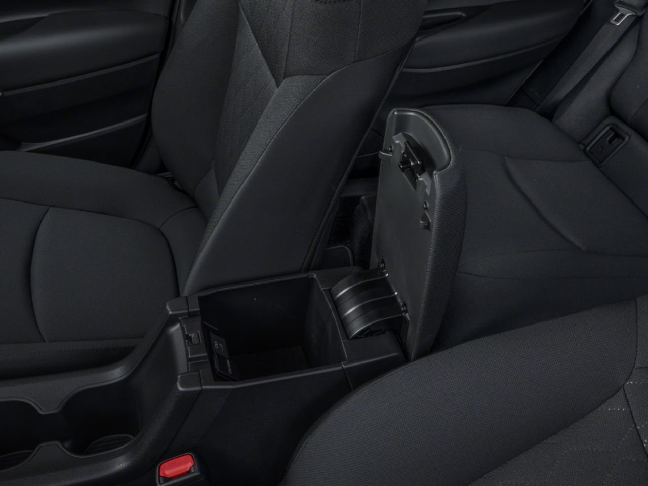 2026 Toyota Corolla Cross Sonic Silver Metallic Mont-Laurier - photo #6